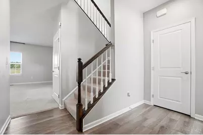 5989 Outlook Court, Hamilton Township, OH 45152 - Photo 5