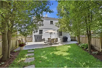 3818 Pocahontas Avenue, Mariemont, OH 45227 - Photo 3