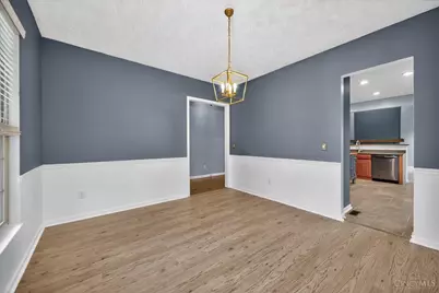 218 Heffron Circle, Hamilton Township, OH 45039 - Photo 9