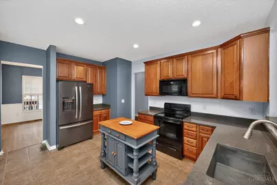 218 Heffron Circle, Hamilton Township, OH 45039 - Photo 11