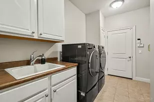 1278 Ridgewood Dr, Miami Township, OH 45140 - Photo 15
