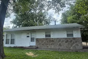 9585 Ridgemoor Ave, Colerain Township, OH 45231 - Photo 1