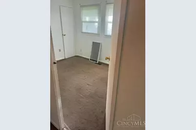 9585 Ridgemoor Avenue, Colerain Township, OH 45231 - Photo 7