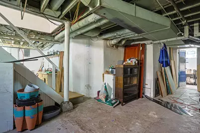 1649 Robinson Circle, Cincinnati, OH 45223 - Photo 23