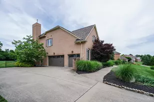 8620 Ivy Trails Dr, Anderson Township, OH 45244 - Photo 3