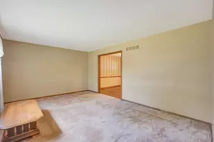 2865 Countrylake Dr, Cincinnati, OH 45233 - Photo 5