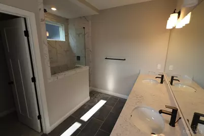 5708 Chesapeake Trail #21, Green Township, OH 45248 - Photo 15