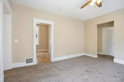 2429 Robertson Avenue, Cincinnati, OH 45212 - Photo 9