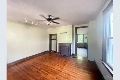 718 Greenwood Avenue, Cincinnati, OH 45229 - Photo 3