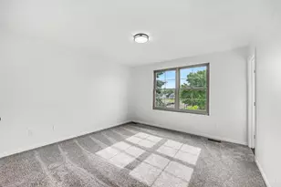 596 Pine Hill Pl, Trenton, OH 45067 - Photo 9
