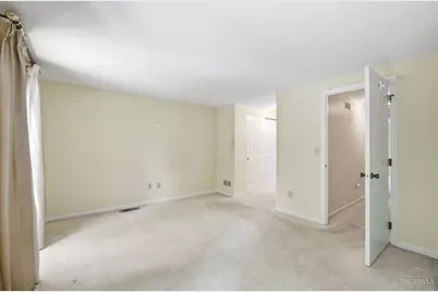 10845 Lake Thames Drive, Sycamore Township, OH 45242 - Photo 17