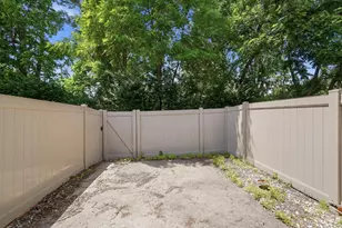 10845 Lake Thames Dr, Sycamore Township, OH 45242 - Photo 35