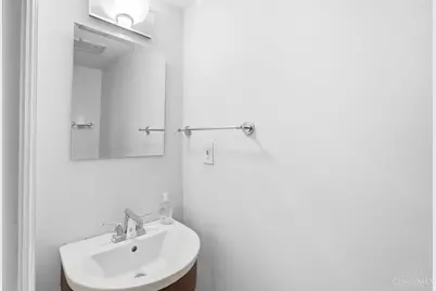 10845 Lake Thames Drive, Sycamore Township, OH 45242 - Photo 15