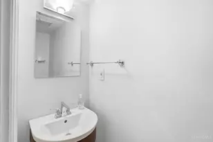 10845 Lake Thames Dr, Sycamore Township, OH 45242 - Photo 15