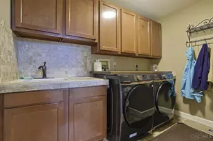 857 Cannes Ct, Miami Township, OH 45140 - Photo 57