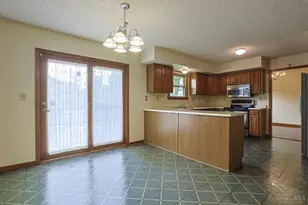 7446 Preakness Ln, Fairfield Township, OH 45011 - Photo 17