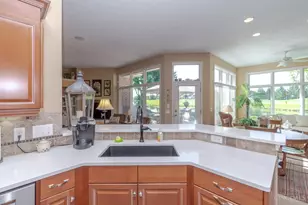 890 Vintage Lake Ct, Centerville, OH 45458 - Photo 23