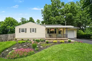 27 Macarthur Dr, Batavia Township, OH 45102 - Photo 1