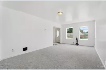 1512 Miramar Court, Cincinnati, OH 45237 - Photo 9