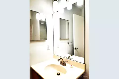 9362 Hunters Creek Drive, Blue Ash, OH 45242 - Photo 13