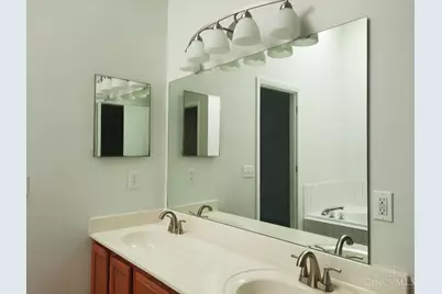 9362 Hunters Creek Drive, Blue Ash, OH 45242 - Photo 29