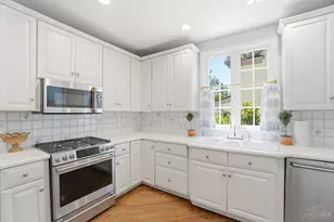 1340 Observatory Dr, Cincinnati, OH 45208 - Photo 11