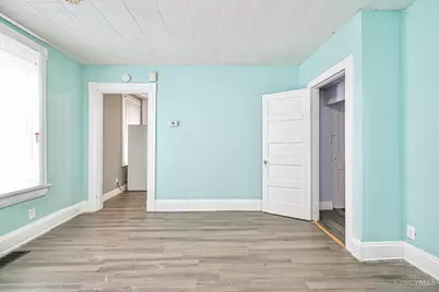 303 Walnut Street, Cincinnati, OH 45216 - Photo 9
