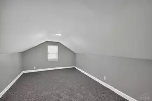 1723 Ashbrook Dr, Cincinnati, OH 45238 - Photo 5