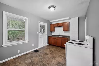 1723 Ashbrook Drive, Cincinnati, OH 45238 - Photo 17