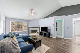9860 Regatta Dr, Colerain Township, OH 45252 - Photo 5