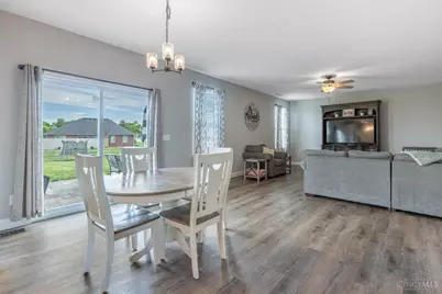 201 Oakridge Court, Carlisle, OH 45005 - Photo 11