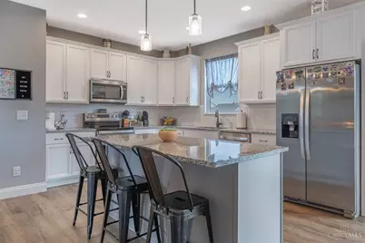 201 Oakridge Court, Carlisle, OH 45005 - Photo 9