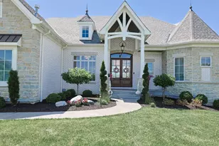 5 Old Orchard Ln, Indian Hill, OH 45242 - Photo 3