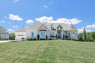 5 Old Orchard Ln, Indian Hill, OH 45242 - Photo 1