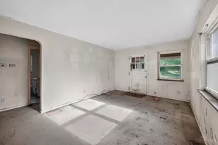 364 Ingram Rd, Green Hills, OH 45218 - Photo 7