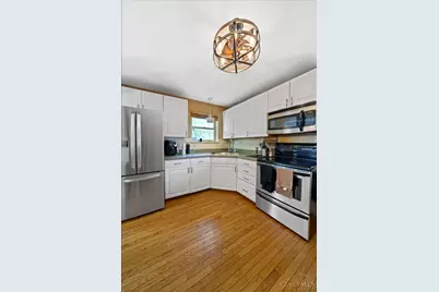 5455 Hyacinth Terrace, Cincinnati, OH 45248 - Photo 9