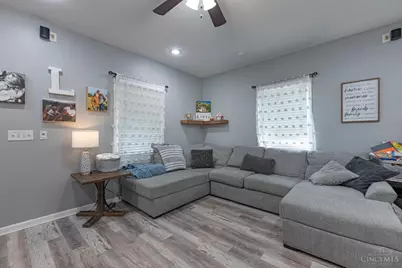 16 Burton Road, Middletown, OH 45044 - Photo 3