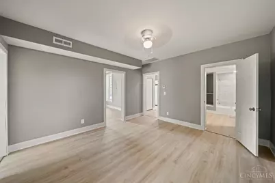 371 S Charity Street, Bethel, OH 45106 - Photo 5