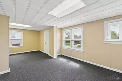6839 Montgomery Road, Silverton, OH 45236 - Photo 19
