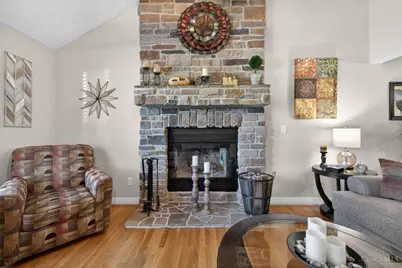 194 Assisiknoll Court, Delhi Township, OH 45238 - Photo 11