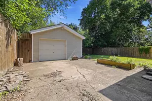 3718 Forest Ct, Cheviot, OH 45211 - Photo 29