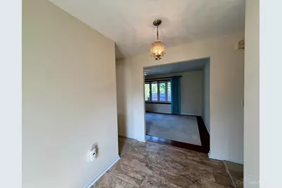 12005 Elkridge Drive, Springdale, OH 45240 - Photo 5
