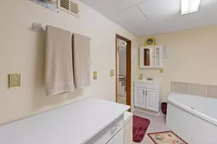 305 E Central Ave, West Carrollton, OH 45449 - Photo 43