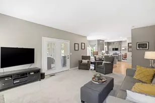 7607 Providence Woods Ct, West Chester, OH 45069 - Photo 11