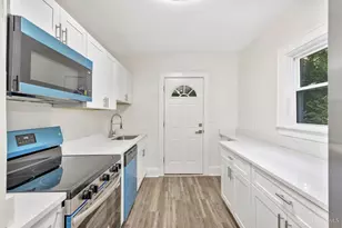 2011 Highland Ave, Cincinnati, OH 45219 - Photo 13
