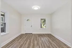 2011 Highland Ave, Cincinnati, OH 45219 - Photo 9