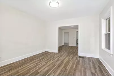 2011 Highland Avenue, Cincinnati, OH 45219 - Photo 11