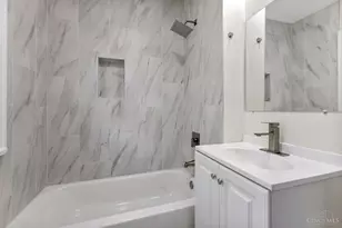 2011 Highland Ave, Cincinnati, OH 45219 - Photo 17