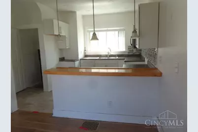 2632 W Riverview Avenue, Dayton, OH 45402 - Photo 9