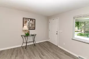 7081 Jeannie Ave, Anderson Township, OH 45230 - Photo 9
